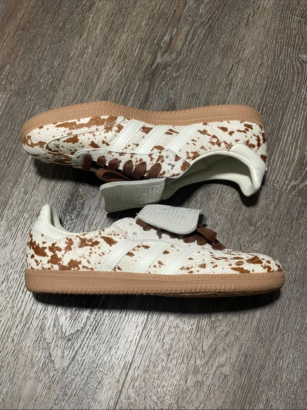 Like New Adidas COW PRINT SAMBA LONG TONGUE SHOES. Size Woman’s US 5